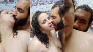 Tonton Video Panas Devar Bhabhi Mandi Di Kamar Mandi, Gaya Ngewe Bikin Makin Gairah.