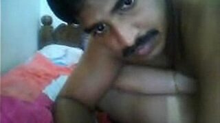 Video Mesum Suami Istri India, Aksi Panas Di Kamar