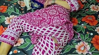 Ibu Tiri Celananya Sobek, Kontol Anak Tiri Ngecrot Di Memek Montok Sambil Ngentot Pantat Bundar.