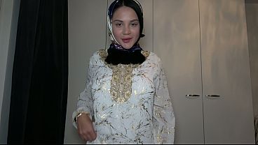 Pov – Ngewein Kakak Tiri Muslimah Pakai Hijab, Romantis Tapi Ngenyangin