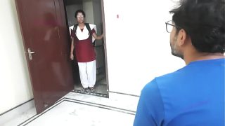 Cerita Seru: Gadis Bengali Polos Digebukin Orang Asing – Kisah Panas Hindi