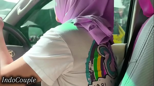 Ibu Hijab Lagi Nyetir Sambil Ngewe Pacar Di Jakarta, Video Viral Bikin Panas