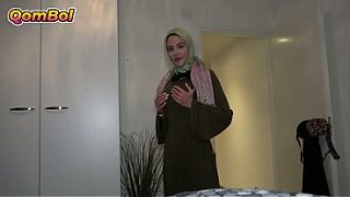 Abang, Kakak Tiriku Pakai Hijab Pengen Ngewe Buru-buru Sebelum Ortu Balik Ke Rumah