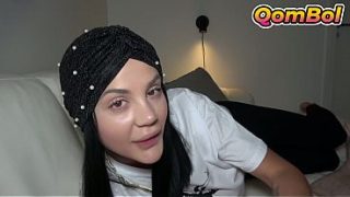 Ngencengin Elnaz, Kakak Tiri Berhijab Turki, Sange Banget