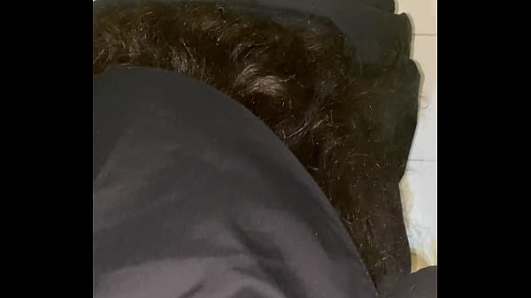 Seksi Banget, Sekretaris Arab Pakai Hijab Digebuk Di Toilet Kantor