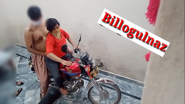 Hot Cewek Ngentot Sama Teman Di Atas Motor Suara Hindi