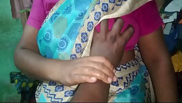 Ibu Rumah Tangga India Priyanka Main Gila Di Rumah
