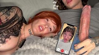 Ibu Tiri Telpon Bibi Tiri Pakai Facetime, Siap-siap Ngadepin Anak Tiri Yang Lagi Col*n.