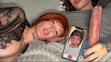 Ibu Tiri Telpon Bibi Tiri Pakai Facetime, Siap-siap Ngadepin Anak Tiri Yang Lagi Col*n.