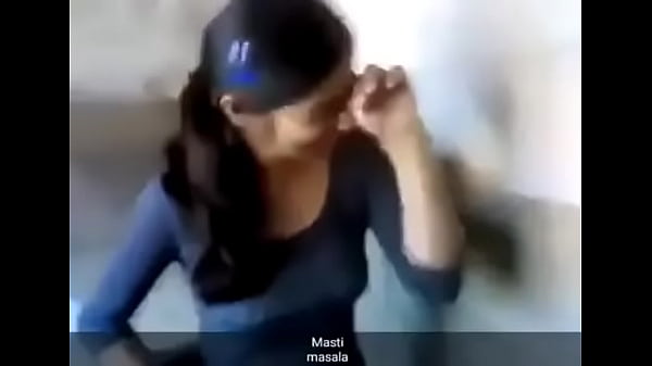 Desi Cewek Seksi Buka-bukaan Bikin Makin Panas