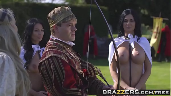 Brazzers: Badai Raja-raja, Parodi Panas Bareng Anissa Kate, Jasmine Jae, Dan Ryan R Yang Bikin Muncrat