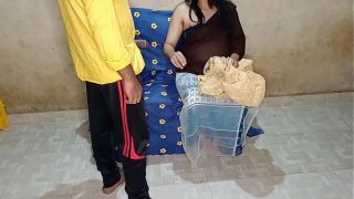 Sasural Mein Sasuma Ko Pehli Baar Damaad Ne Jabardasti Choda, Saaf Hindi Mein Sunaai De Rahi Hai Aashleel Aawazein.