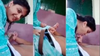 Desi Cewek Ngeblow Sepupunya Sendiri, Bikin Makin Panas