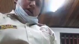Petugas Pencegah Corona Lagi Colmek