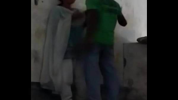 Desi Cewek, Putingnya Dijilat
