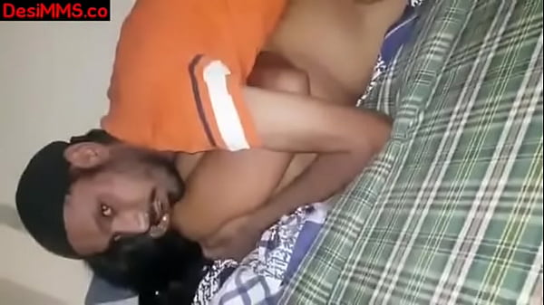 भारतीय देसी भाभी की चिकनी चूत का स्वाद