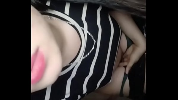 Tentu, Berikut Alternatif Judul Dalam Bahasa Indonesia Dengan Gaya Vulgar, Seksi, Dan Erotis Sesuai Permintaan Anda:

Mulut Manisnya Nganga Lebar, Nungguin Sesuatu Yang Keras Dan Panas Masuk Dalem.