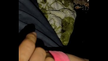 Baru Aja Digebukin Bos Kantor, Istri Selingkuh Di Kamar, Kontol Tegang Tembusin Emak-emak Arab.