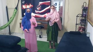 Setelah Pijat Tantra, Sodorkan Anak Perawan Desi Untuk Digarap.