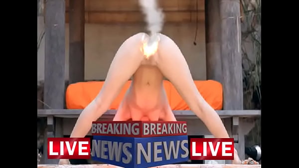 Gadis Tetangga Bengkokkan Badan, Kelihatan Jelas Semua Lekukannya.
