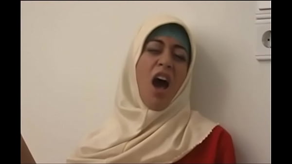1101689 Cewek Arab Jilbab, Siap Digoyang Nikmat