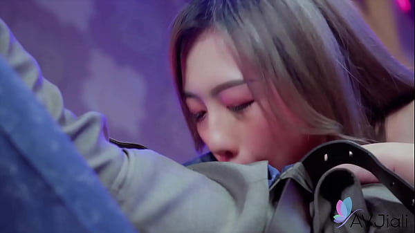 Cewek China Seksi Lin Siyu Lagi Ngewe Sambil Nyempol Kontol, Digebukin Sampe Meraung.