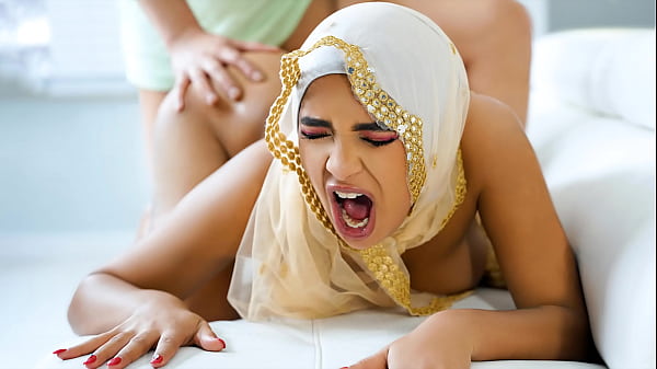 Bujuk Pacar Hijabku Yang Dilarang Nge-seks Karena Budayanya, Biar Mau Ngewe – Napsu Hijab
