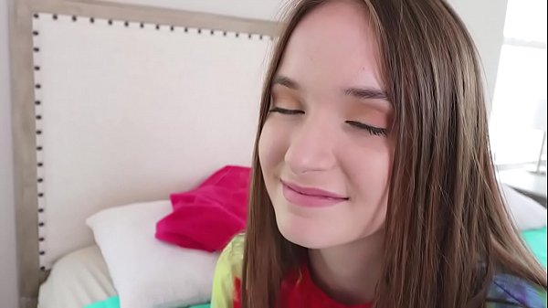Ngentotin Kakak Tiri Kontol Gede, Si Cewek Coklat Manis Hazel Moore