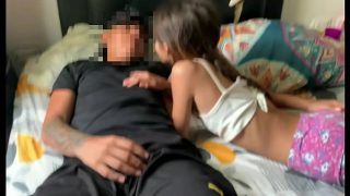 Hermanastra Dikocok Habis Sama Kakak Tiri Pas Ortu Tiri Lagi Pergi – Cerita Panas Full