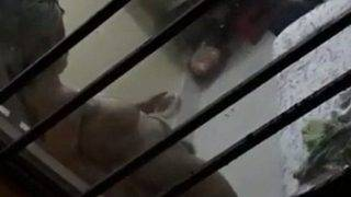 Tetangga Desi Lagi Ganti Baju Direkam Kamera Spion, Bikin Ngilu.