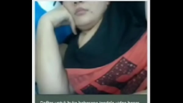 Camfrog Indonesia Rena Dj Part 2.1 – Mulusin Tubuh Basah Kena Gerakan Hot Dj