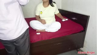 Abang Polos Kena Kolong, Kakak Tiri Pijit Kontol Pake Minyak Habis Ngentot