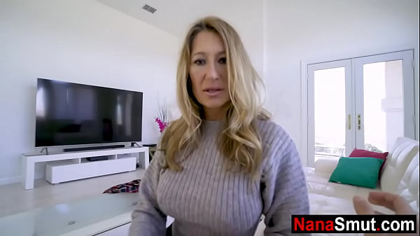 Nenek Tiri Lagi Horny Minta Ngentot Sama Cucu Tiri