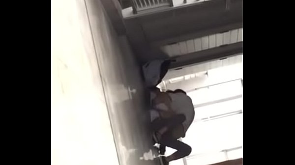 华师走廊疯狂开干，湿了一片！
