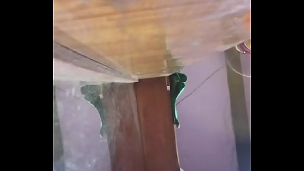 Desi Bhabhi Lagi Ngajak Perang Bantal, Siap-siap Basah Kuyup