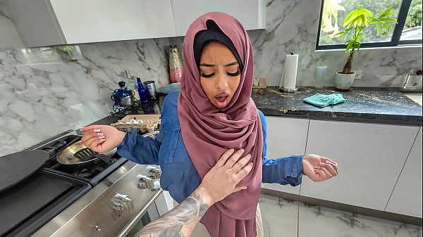 Istri Hijab Panas Ingin Selamatkan Pernikahan Dengan Belajar Ngewe Mulut Dan Ngomong Kotor – Nafsu Hijab